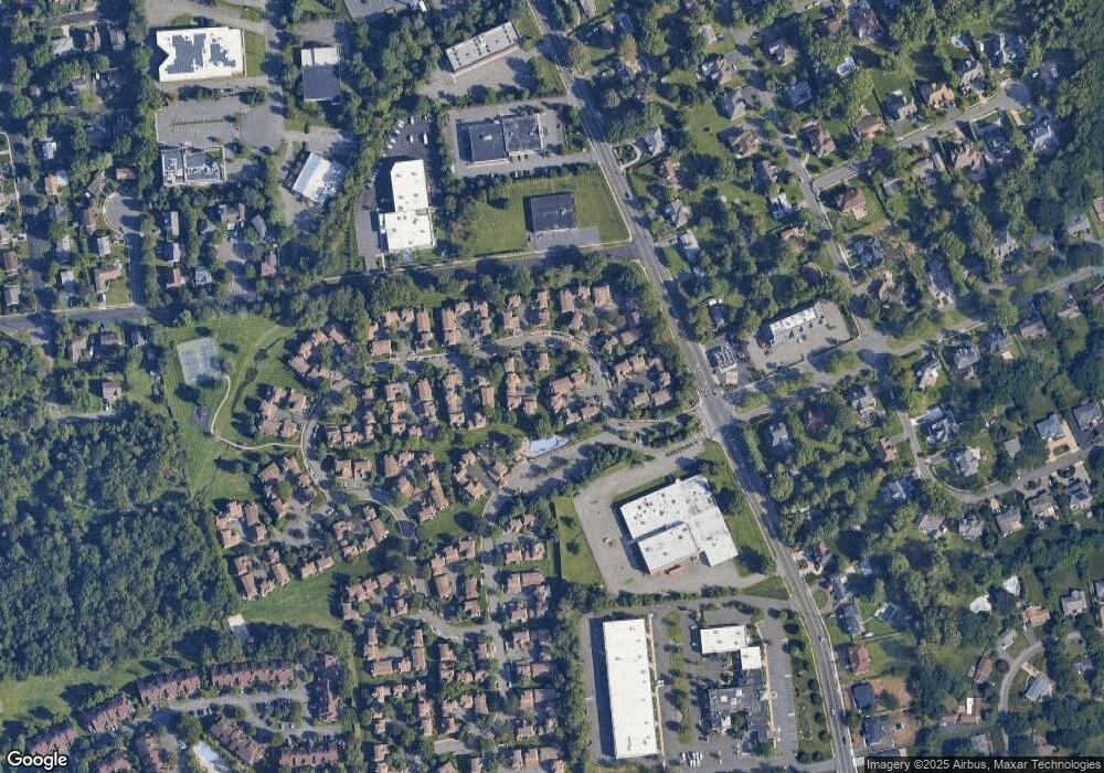 10 Gate House Ln, Edison, NJ 08820 - photo 1