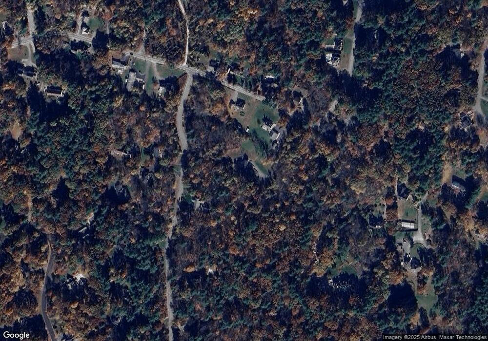 112 Dutton Rd, Pelham, NH 03076 - photo 1