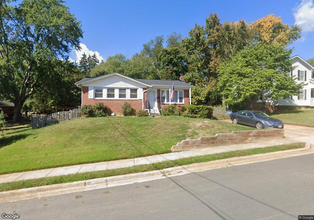 421 Yeonas Dr SW, Vienna, VA 22180 - photo 1