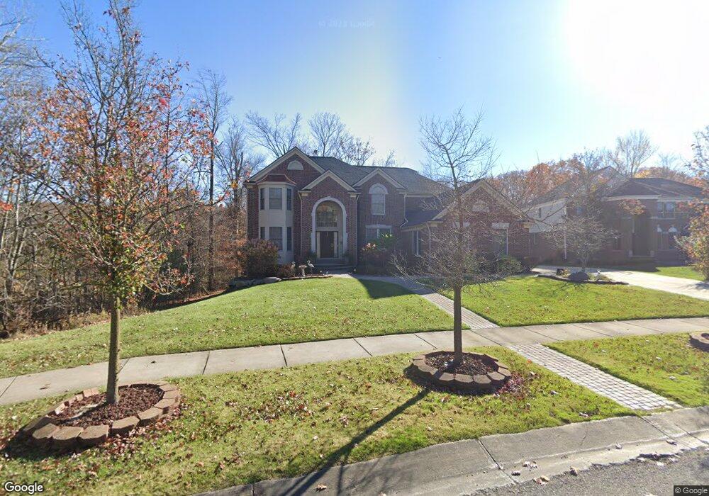 7083 Chatham Ct, West Bloomfield, MI 48322 - photo 1