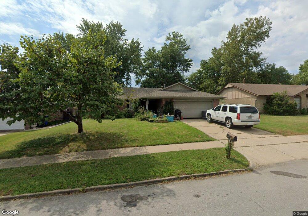 121 W Waco Place, Broken Arrow, OK 74011 - photo 1