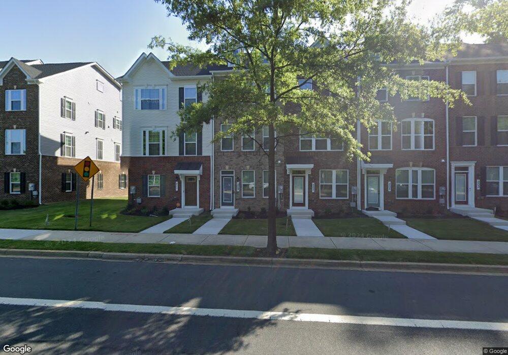 8272 Goldstone Ct, Hyattsville, MD 20785 - photo 1