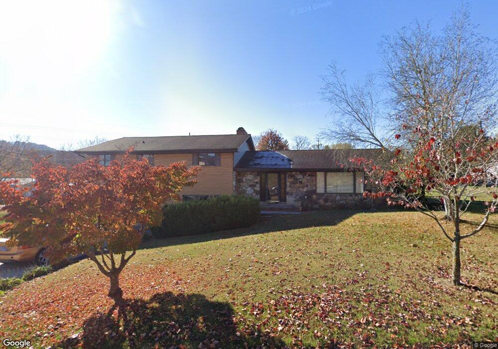 607 Clairmont Rd, Johnson City, TN 37601 - photo 1