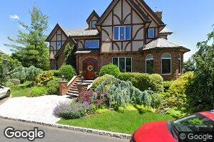 50 Utopia Ct, Staten Island, NY 10304