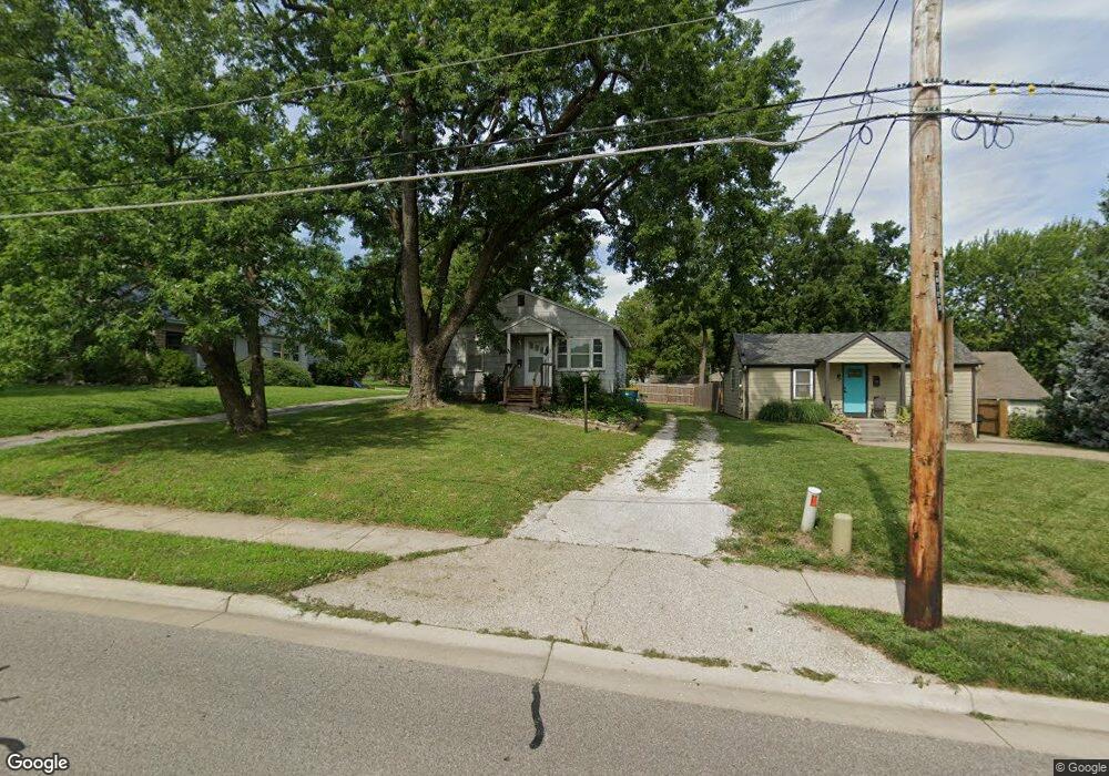 6018 Quivira Rd, Shawnee, KS 66216 - photo 1