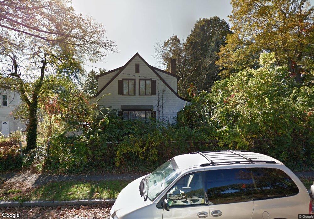 17 Wade St, Newton Highlands, MA 02461 - photo 1