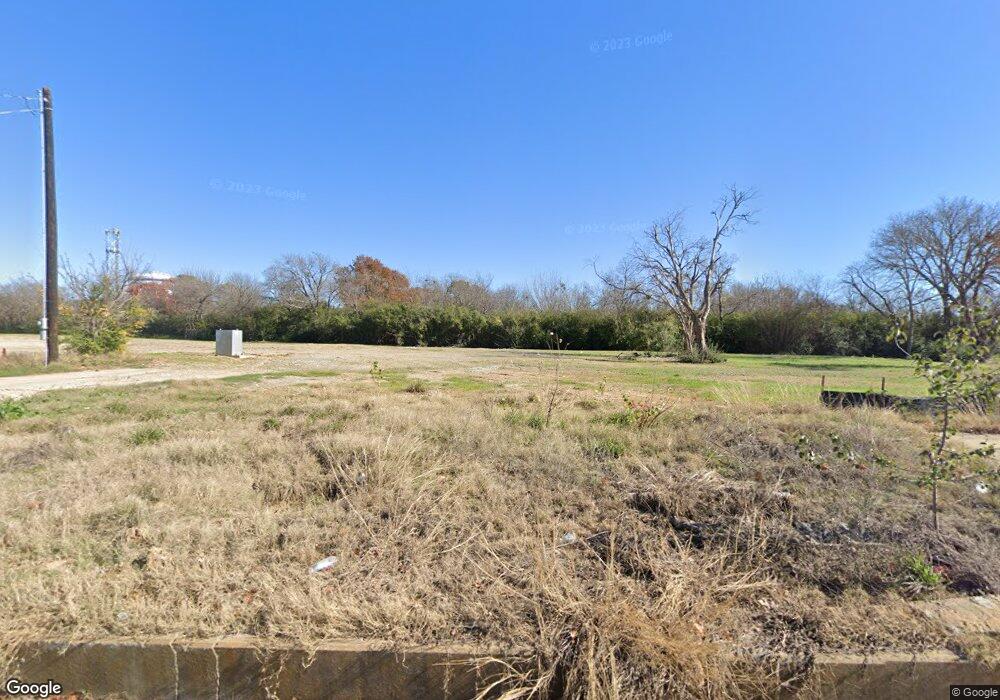 324 N Bonnie Brae St, Denton, TX 76201 - photo 1