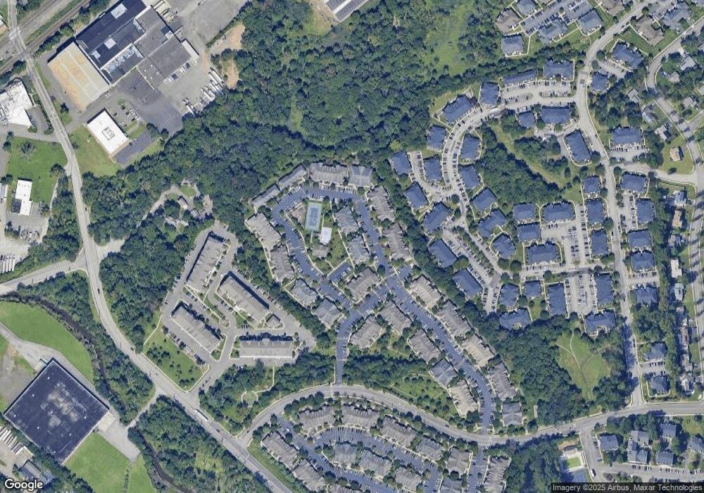 95 Forest Dr, Piscataway, NJ 08854 - photo 1