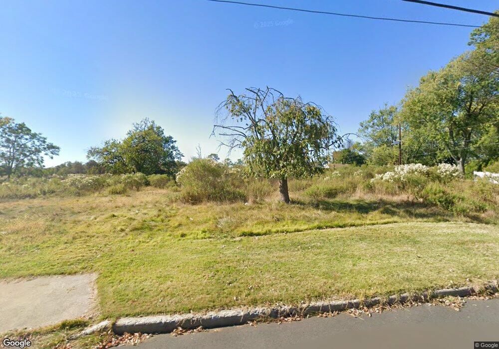 70 Sewaren Ave, Sewaren, NJ 07077 - photo 1