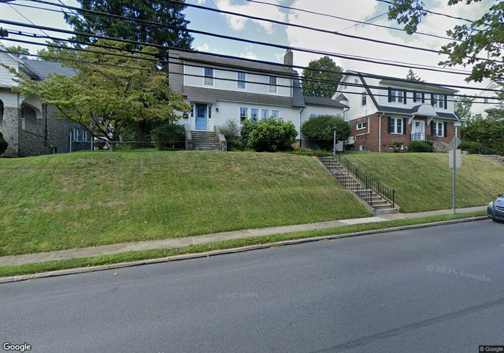 627 W Lafayette St, Easton, PA 18042 - photo 1