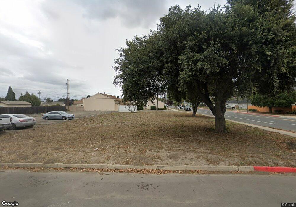 134 S F St, Lompoc, CA 93436 - photo 1