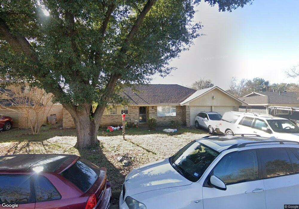 5421 Topper Dr, North Richland Hills, TX 76180 - photo 1