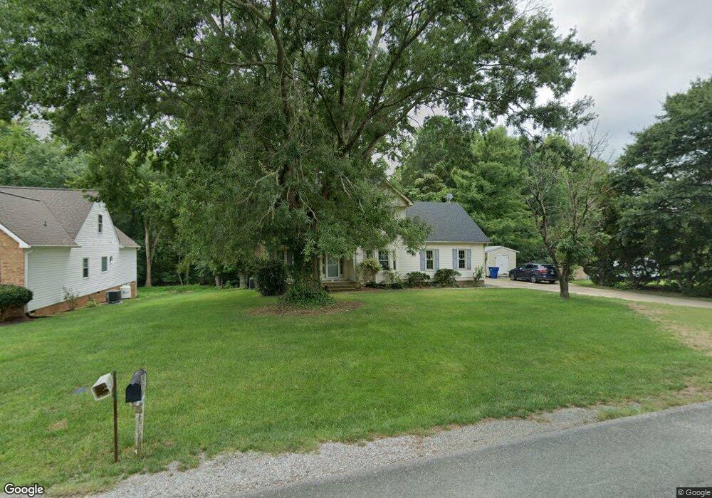 1110 Marl Bank Dr, Hopewell, VA 23860 - photo 1