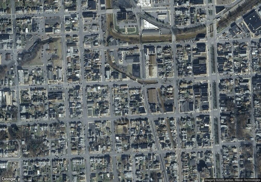 412 W Chestnut St, Shamokin, PA 17872 - photo 1