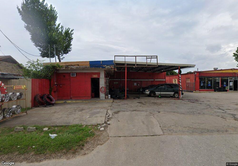 4715 N Shepherd Dr, Houston, TX 77018 - photo 1