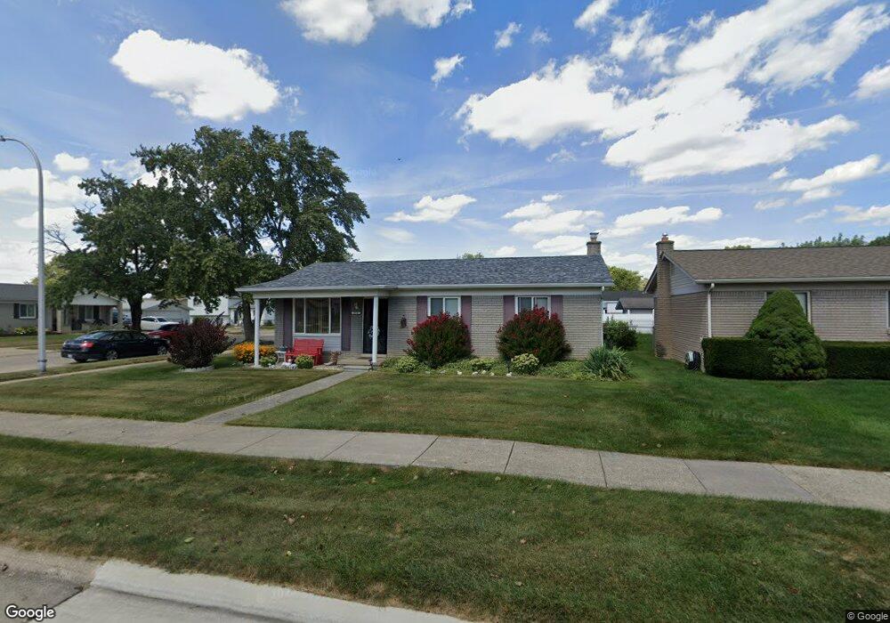 29797 Gregg Dr, Roseville, MI 48066 - photo 1