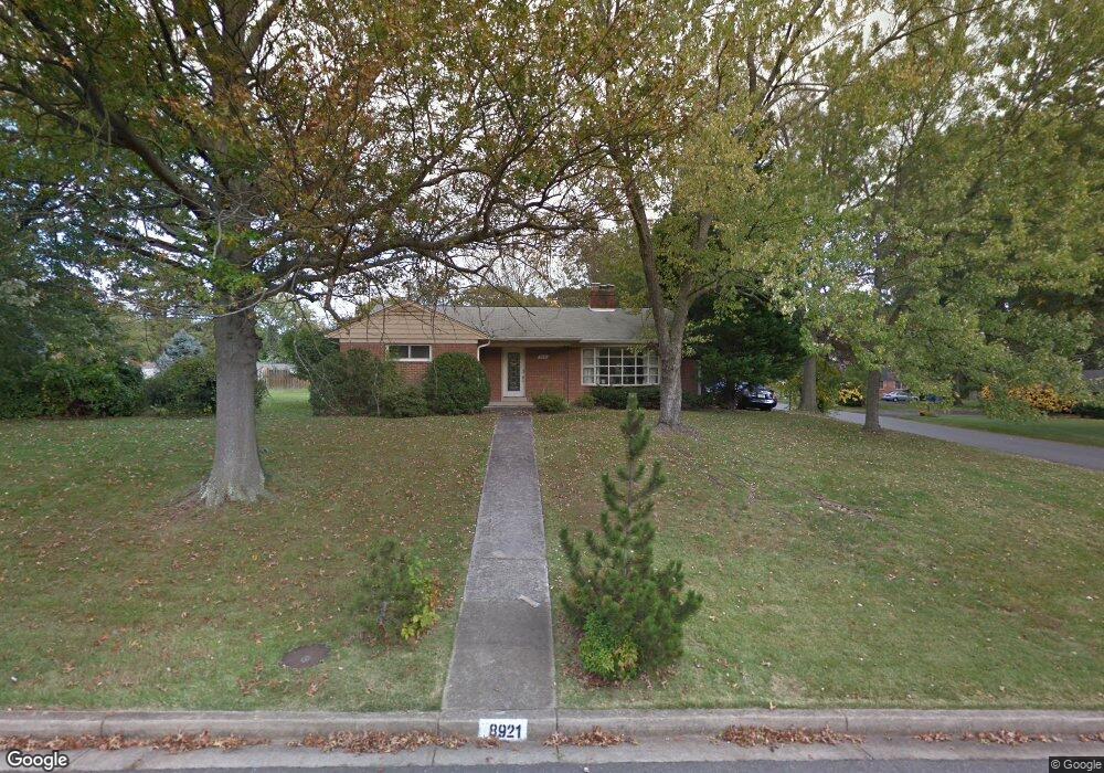 8921 Linton Ln, Alexandria, VA 22308 - photo 1