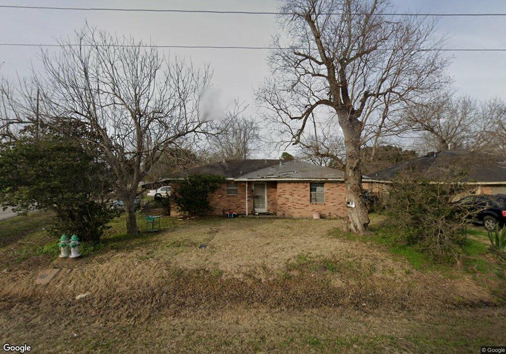 803 Walnut Ave, Rosenberg, TX 77471 - photo 1