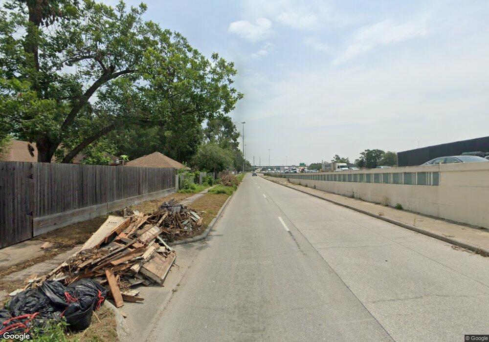 908 North Loop E, Houston, TX 77009 - photo 1