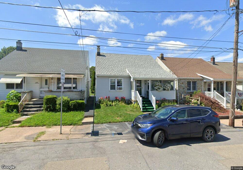 818 Grant St, Hazleton, PA 18201 - photo 1