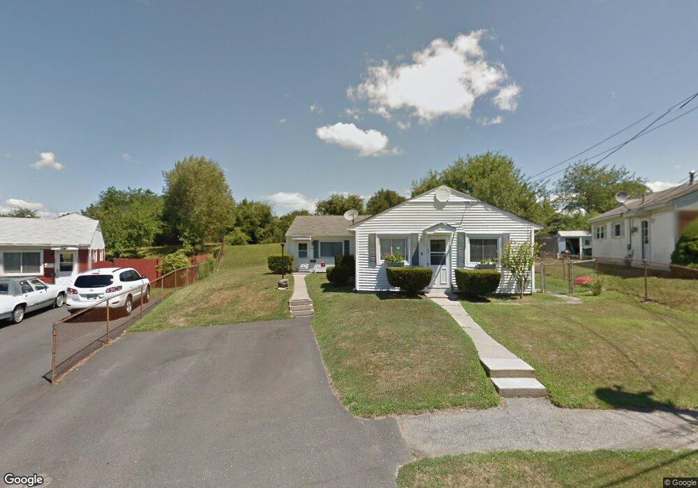 18 Ludlow Rd, Middletown, RI 02842 - photo 1