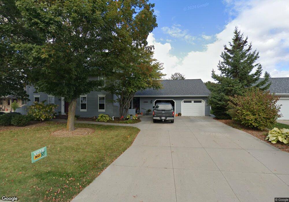 2404 W Seneca Dr, Appleton, WI 54914 - photo 1