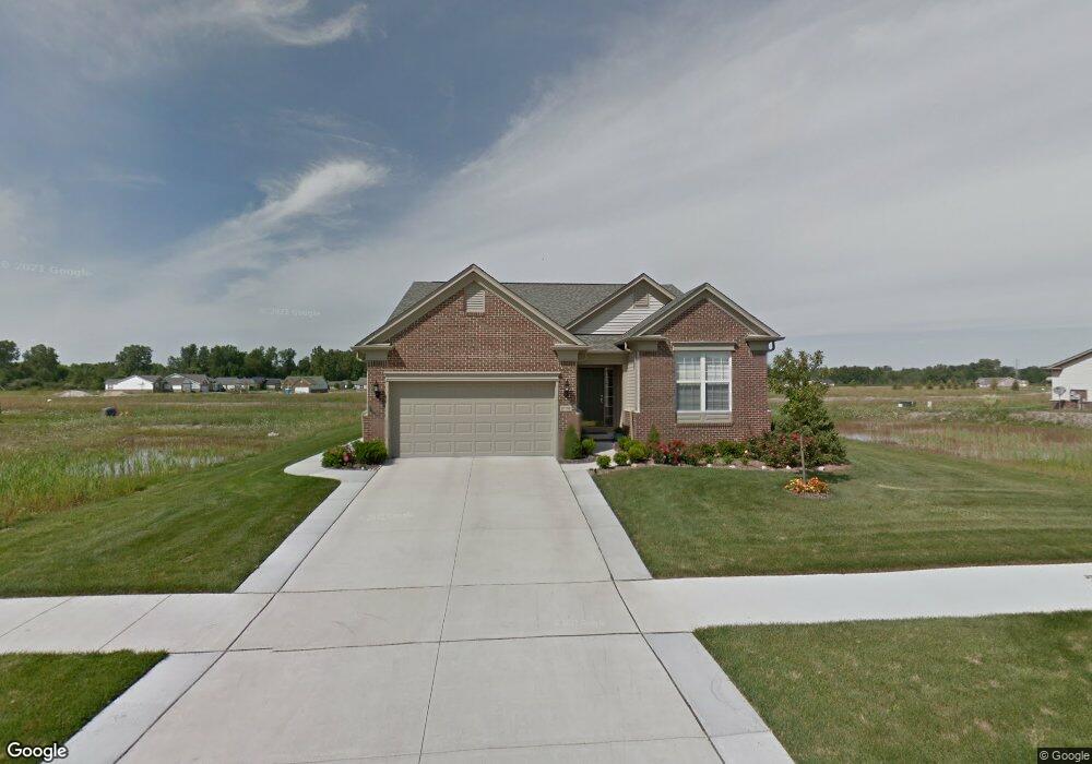 27100 Walloon Way unit 190, Flat Rock, MI 48134 - photo 1