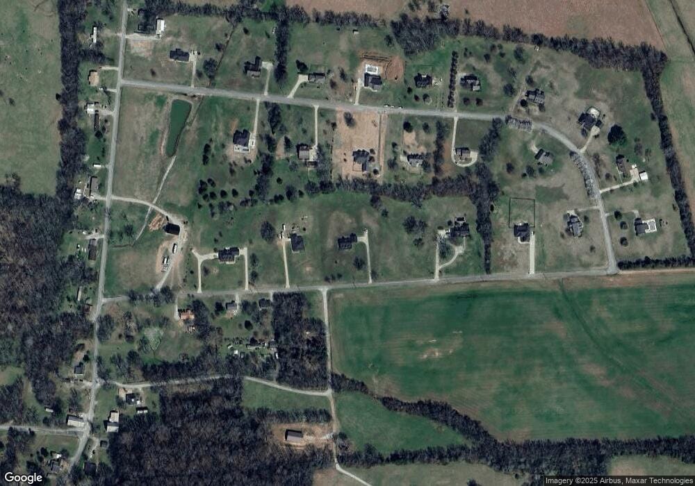 111 Sugar Tree Rd, Pulaski, TN 38478 - photo 1