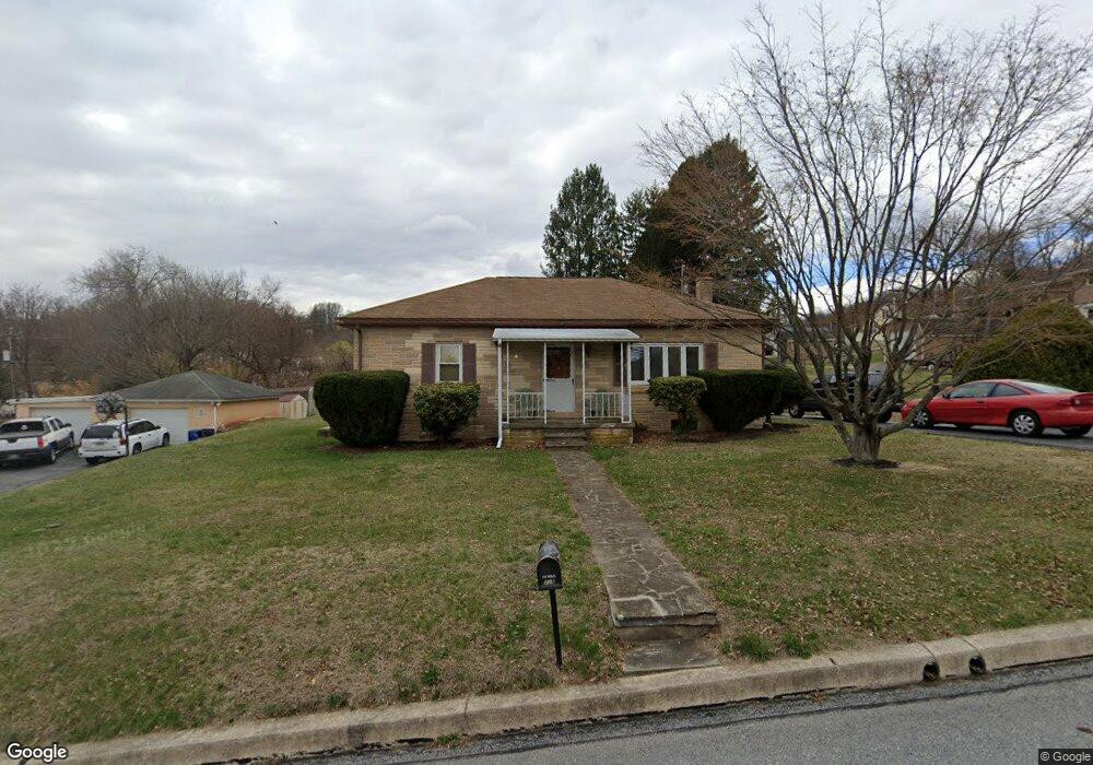 715 Greenwood Ave, Mohnton, PA 19540 - photo 1