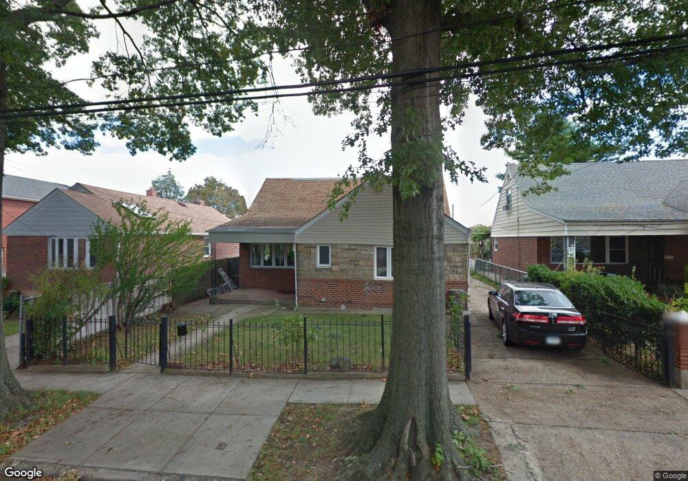 4745 190th St, Flushing, NY 11358 - photo 1