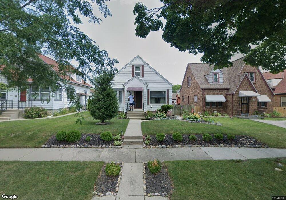 4236 S 1st St, Milwaukee, WI 53207 - photo 1