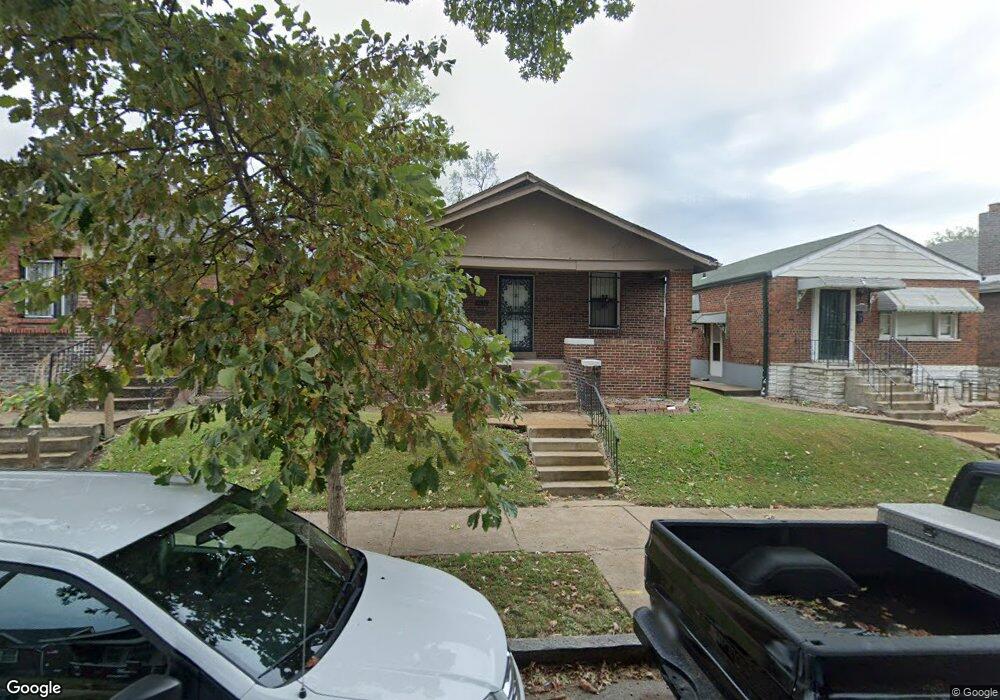 4632 Kossuth Ave, Saint Louis, MO 63115 - photo 1