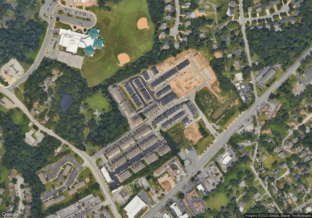 7305 Elkridge Crossing Way N unit 10, Elkridge, MD 21075 - photo 1