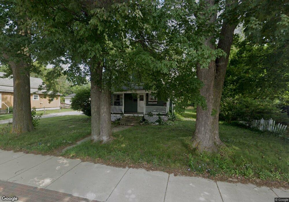 758 W Market St, Nappanee, IN 46550 - photo 1