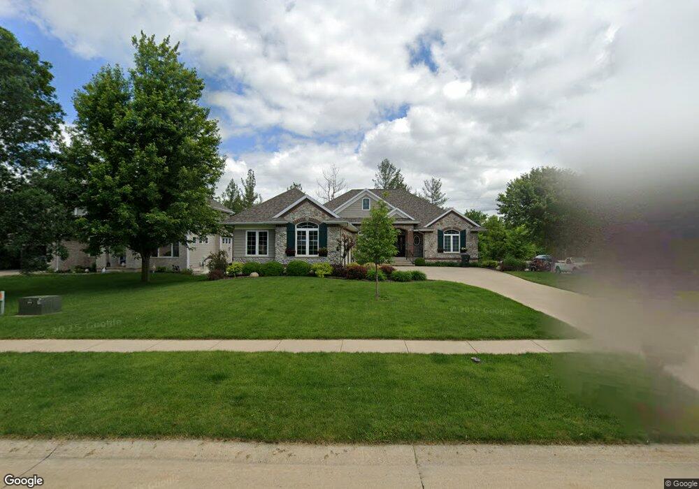 4104 Whitewood Ct NE, Cedar Rapids, IA 52411 - photo 1