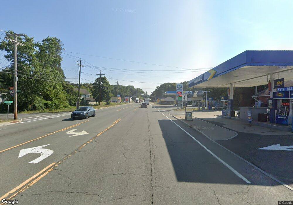 553 Hoosick Rd, Troy, NY 12180 - photo 1