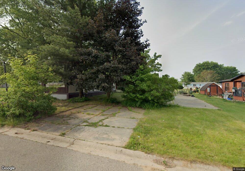 5010 N Naomikong Dr, Flint, MI 48506 - photo 1