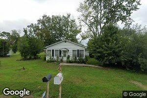 240 S Crosno Ave, Bonnie, IL 62816