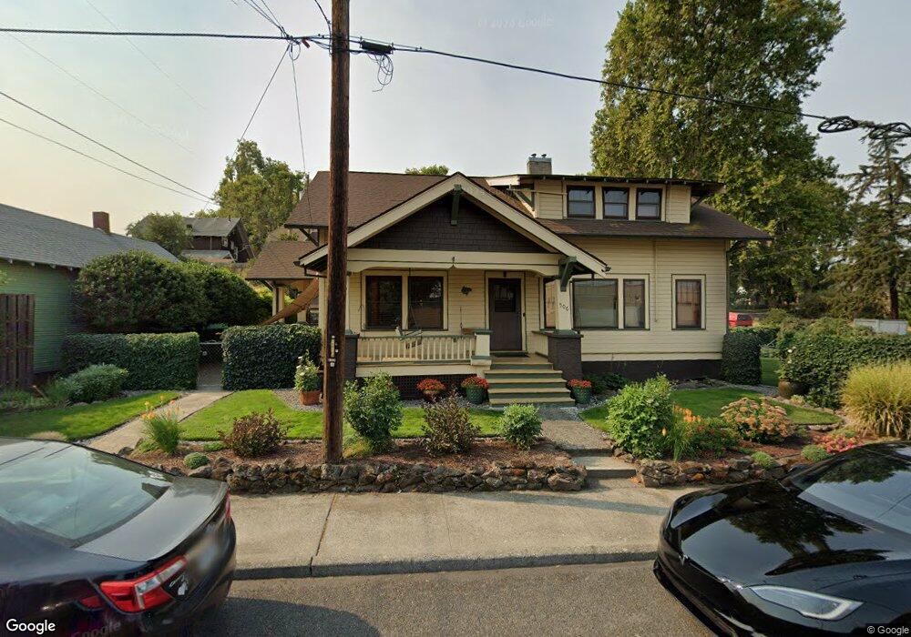 506 E 7th St, the Dalles, OR 97058 - photo 1