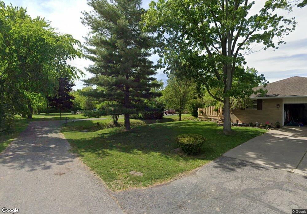 2160 Maplecrest Dr, Carleton, MI 48117 - photo 1