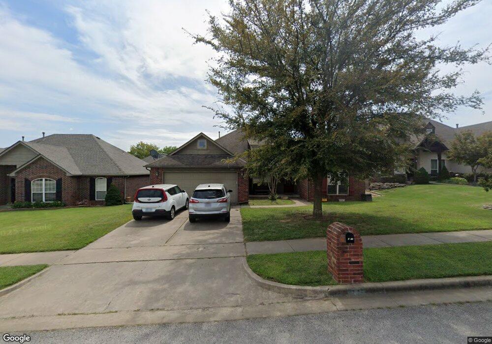 1719 E Montgomery St, Broken Arrow, OK 74012 - photo 1