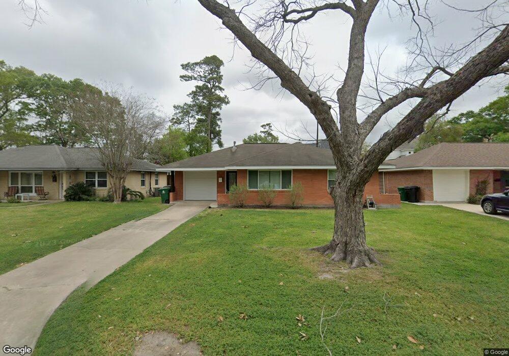 2310 Cheshire Ln, Houston, TX 77018 - photo 1