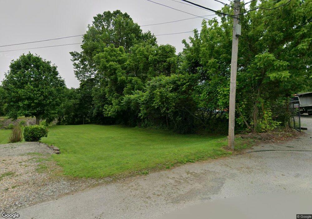 445 Mary St, Latrobe, PA 15650 - photo 1