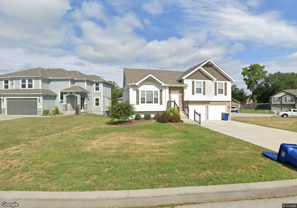 11506 E 209th St, Peculiar, MO 64078 - photo 1