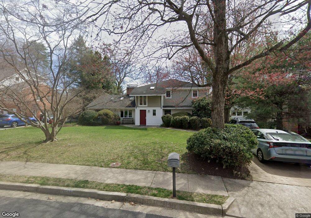 1514 Laburnum St, McLean, VA 22101 - photo 1