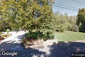 8 Revere Ct, Old Tappan, NJ 07675