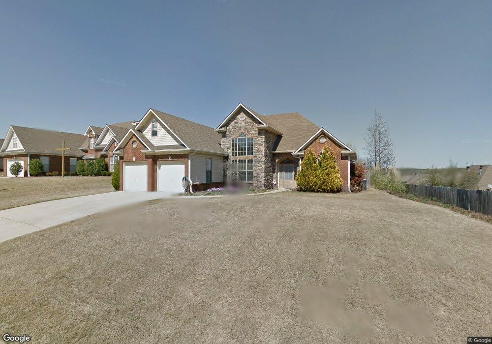 210 Camden Lake Dr, Calera, AL 35040 - photo 1