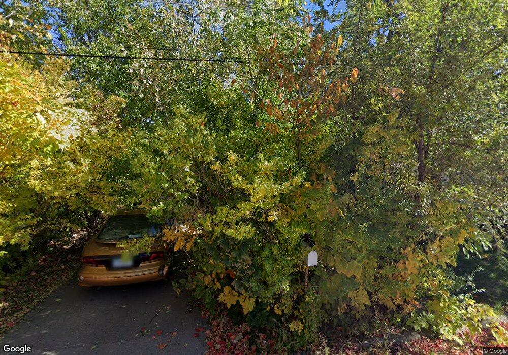 1406 W 2nd St N, Newton, IA 50208 - photo 1