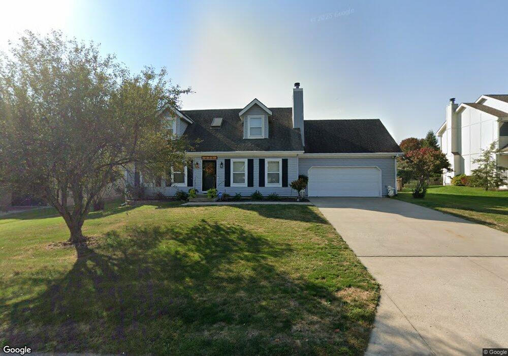 225 SW Seagull St, Lees Summit, MO 64082 - photo 1