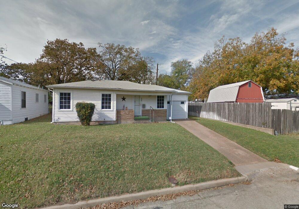 409 Harmon St, Weatherford, TX 76086 - photo 1